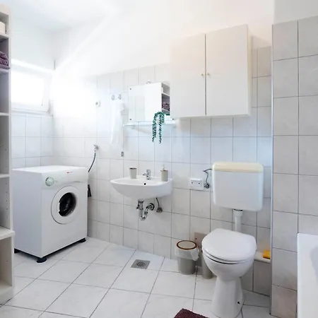 Karla Апартаменты *