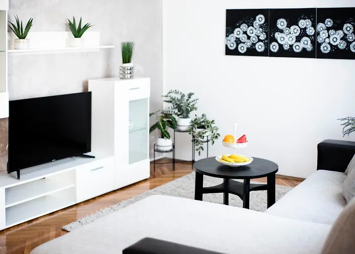 Apartment Karla Sinj